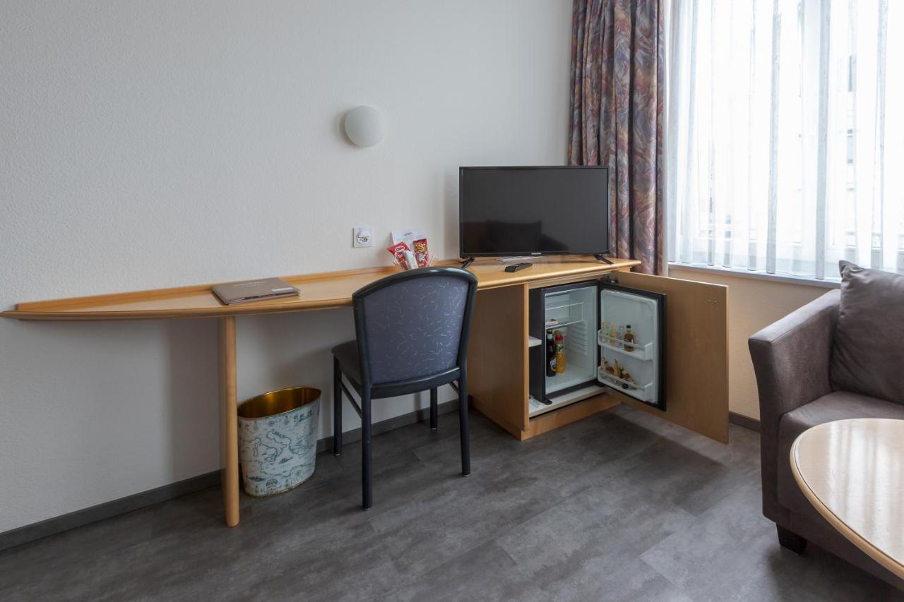 Hotel Rynach Reinach  Kültér fotó